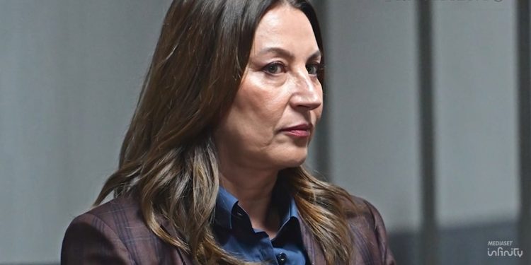 Tradimento anticipazioni 18 febbraio 2025 (Screen Mediaset Infinity)