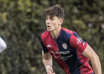 Nicola Pintus con il Cagliari Primavera (da facebook.com/cagliaricalcio)