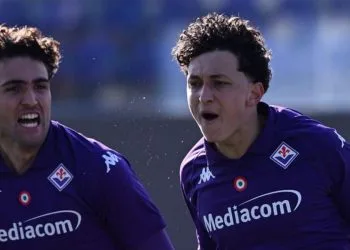Jacopo Tarantino e Tommaso Rubino esultano con la Fiorentina Primavera (da facebook.com/ACFFiorentina)
