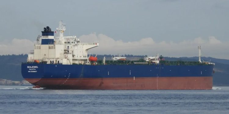 La petroliera Seajewel