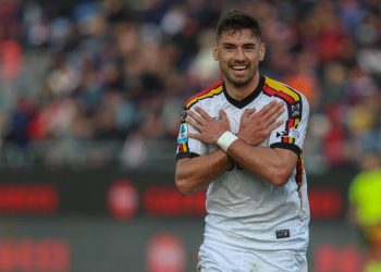 Santiago Pierotti esulta con il Lecce (Foto ANSA)