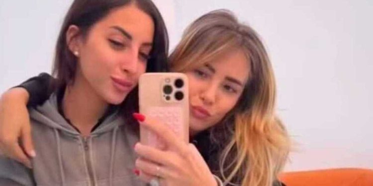 Francesca Sorrentino e Martina De Ioannon a Uomini e Donne (fonte foto Instagram)