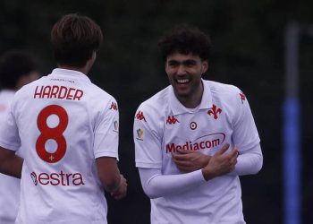 Jacopo Tarantino e Jonas Harder esultano con la Fiorentina Primavera (da facebook.com/ACFFiorentina)