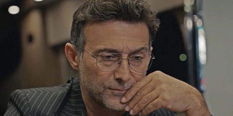 Tradimento anticipazioni 22 febbraio 2025 (Screen Mediaset Infinity)