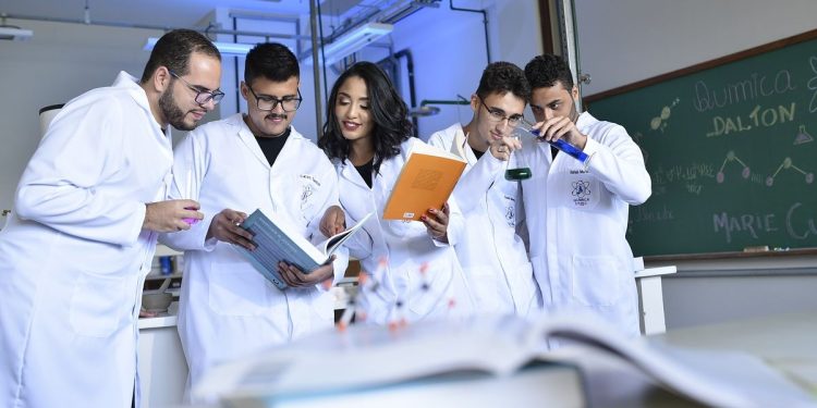 Editoriale numero 89 Emmeciquadro.