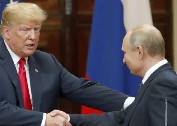 Donald Trump e Vladimir Putin a Helsinki il 16 luglio 2018 (Ansa)