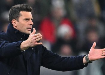 Thiago Motta dà indicazioni alla Juventus (Foto ANSA)