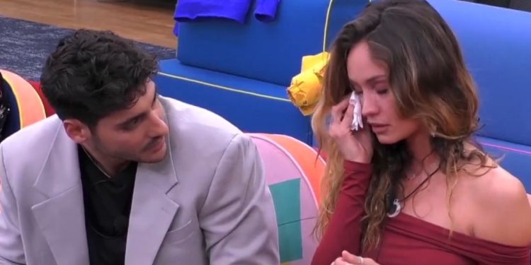 Helena Prestes e Javier Martinez al Grande Fratello (Foto: Screen)