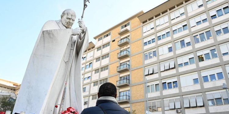 Papa Francesco, ricovero al Gemelli