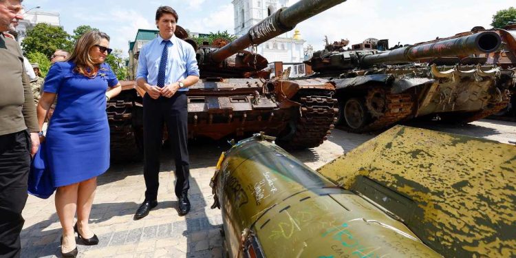 Freeland chiede alla Gran Bretagna di proteggere il Canada