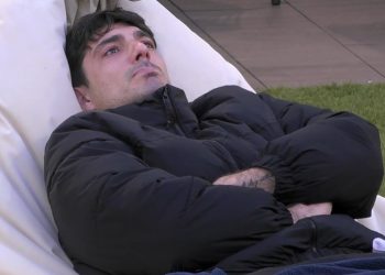 Lorenzo Spolverato piange al Grande Fratello