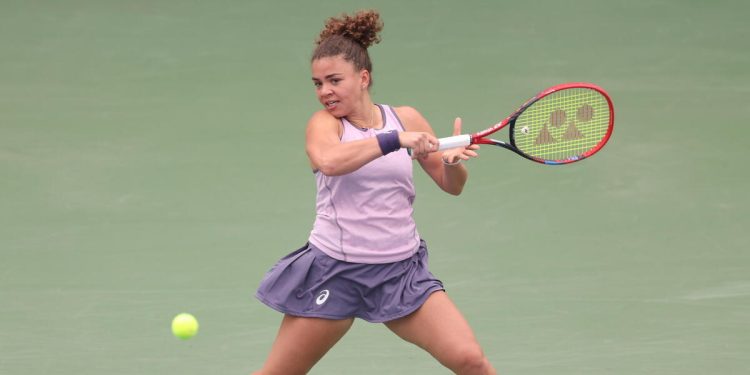 Jasmine Paolini, qui in azione a Dubai (Foto ANSA)