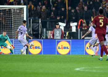 Il gol di Eldor Shomurodov in Roma Athletic Bilbao (Foto ANSA)