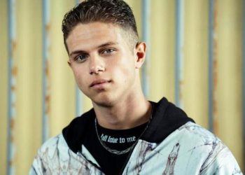 Anticipazioni Mare Fuori 5, Alfonso Capuozzo è Simone