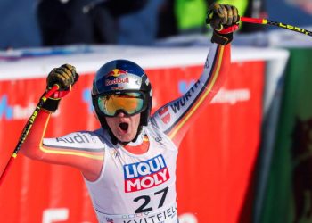 L'esultanza di Emma Aicher in Coppa del Mondo (Foto ANSA)