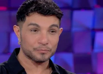 Marco Carta a Verissimo (Foto: Screen)