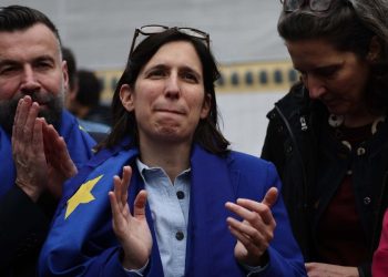 Schlein e Zan, Pd in piazza