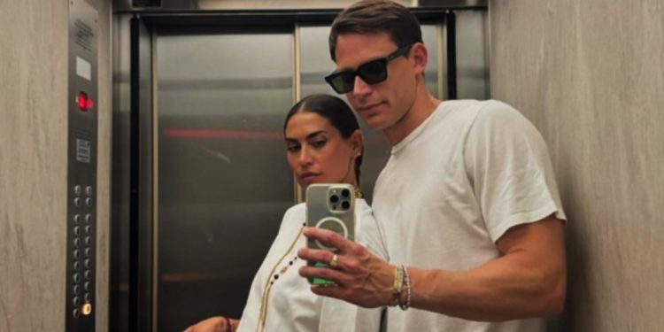 Melissa Satta e Carlo Beretta in vacanza e voci di crisi (Foto screen: Instagram)