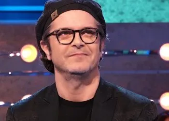 Samuele Bersani, tumore ai polmoni (Foto Screen: RaiPlay)