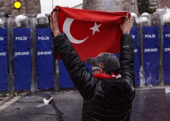 Proteste Turchia pro-Imamoglu
