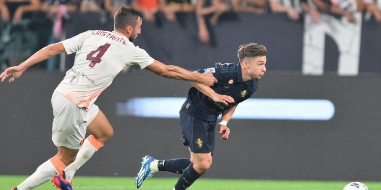 Francisco Conceiçao contro Bryan Cristante in Juventus Roma (Foto ANSA)