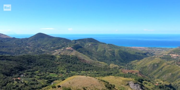 Aieta, Cosenza, in finale a Il Borgo dei Borghi (Screenshot)