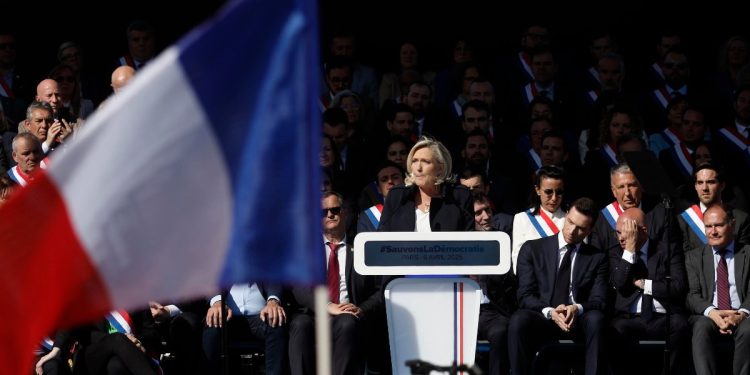 Marine Le Pen, Francia