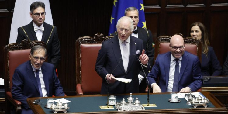 Il discorso di Re Carlo III alle Camere (Ansa)