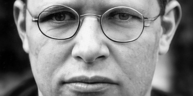 Dietrich Bonhoeffer (1906-1945) (foto da wikipedia)