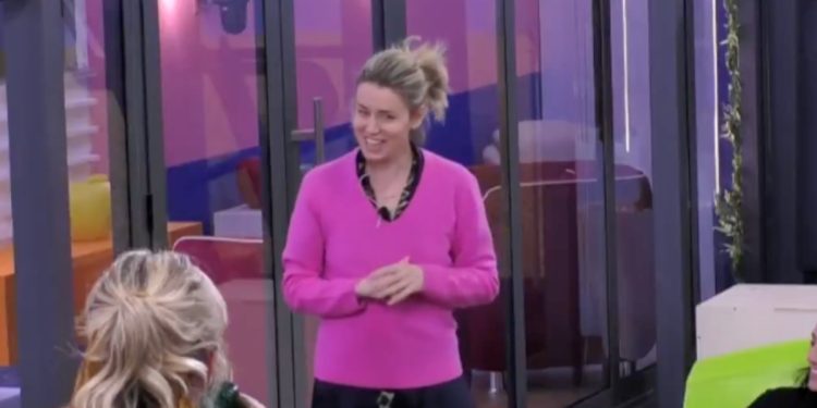 Elena Barolo, poesia sugli uccelli a The Couple