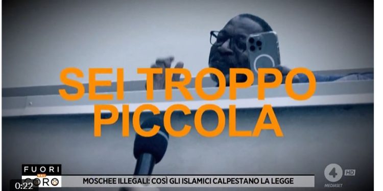 L'inviata di Fuori dal Coro a Monfalcone (Foto: Fuori dal Coro)