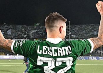 Facundo Lescano esulta con l'Avellino (da facebook.com/SerieCofficial)