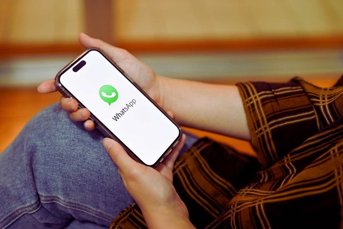 Whatsapp, modalità spia: di cosa si tratta