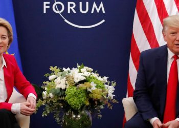 Von der Leyen e Trump