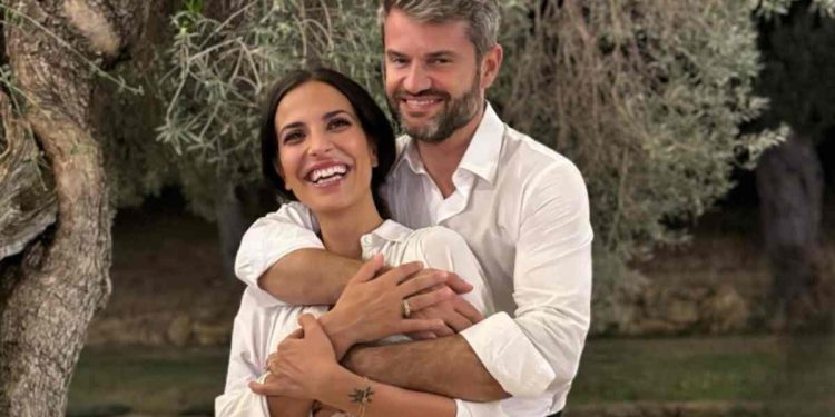 Compleanno Roberta Morise sorpresa