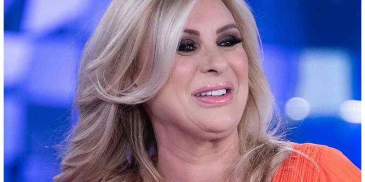 TIna Cipollari tutto sull'opinionista