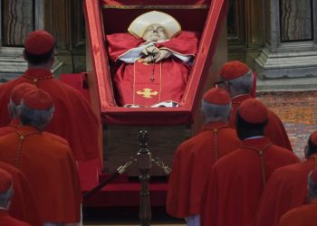 Salma Papa Francesco in Vaticano