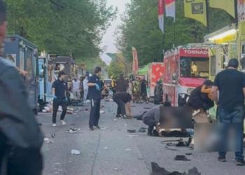 Vancouver: auto investe la folla al festival filippino