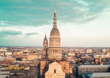 Novara (Foto di Jenya SJ by Pexels)