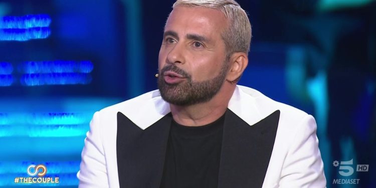 Luca Tommassini a The Couple (Foto: screen Mediaset Infinity)
