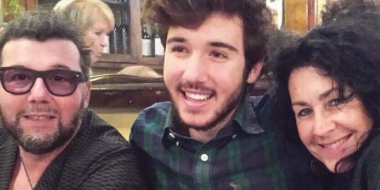 Ex moglie e figlio di Paolo Vallesi