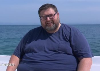 Mario Adinolfi all'Isola dei Famosi 2025