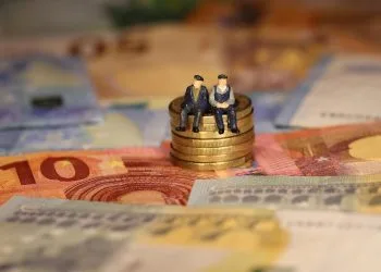 Euro con nonni sulle monete