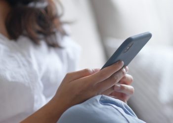 come disattivare microfono smartphone