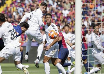 Il gol di Eric Garcia in Barcellona Real Madrid (Foto ANSA)