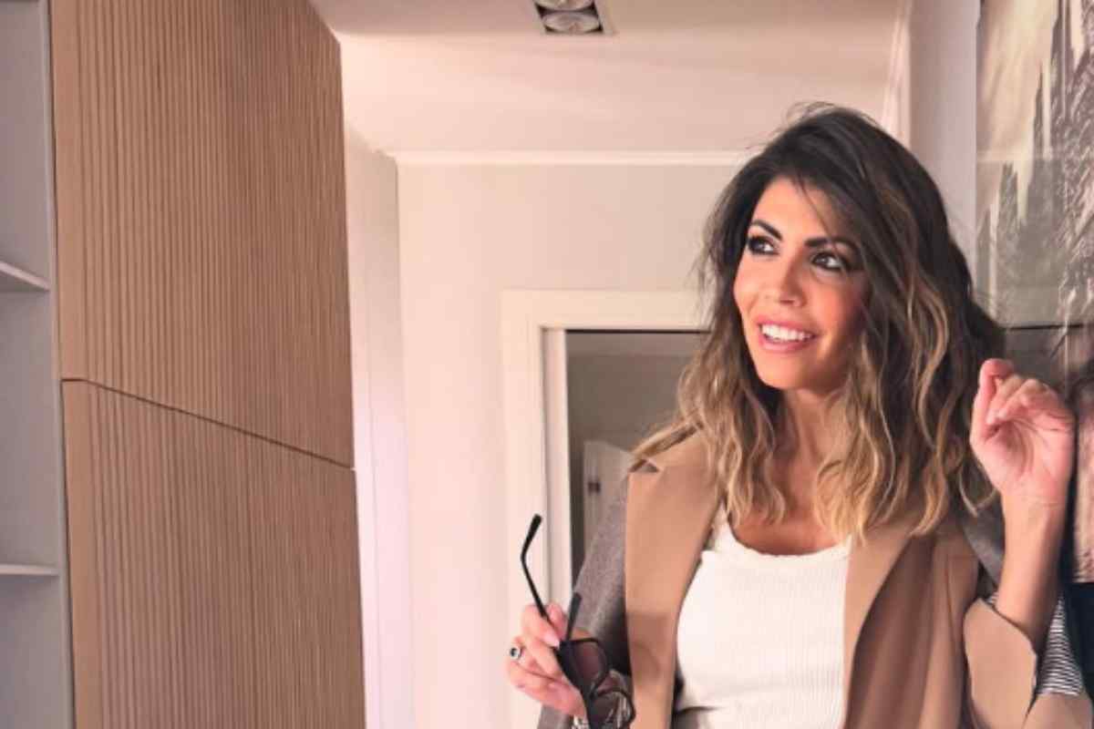 casa flora canto enrico brignano