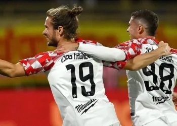 Michele Castagnetti e Luca Zanimacchia esultano con la Cremonese (da facebook.com/uscremonese)