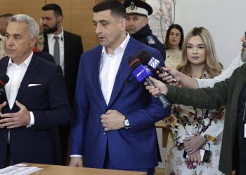 Georgescu e Simion ai seggi per ballottaggio Romania