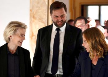 Ursula von der Leyen, JD Vance e Giorgia Meloni a Palazzo Chigi il 18 maggio 2025 (Ansa)