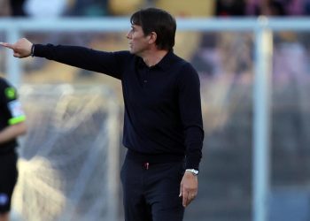 Antonio Conte sulla panchina del Napoli (Foto ANSA)
